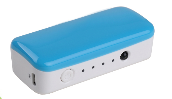 POWERBANK con una capacidad de 2000 mAh